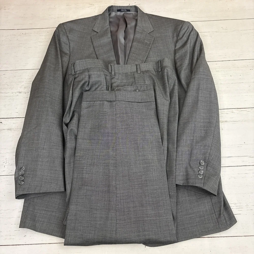 Hart Schaffner Marx Suit Gray Solid 46L 40W 30I